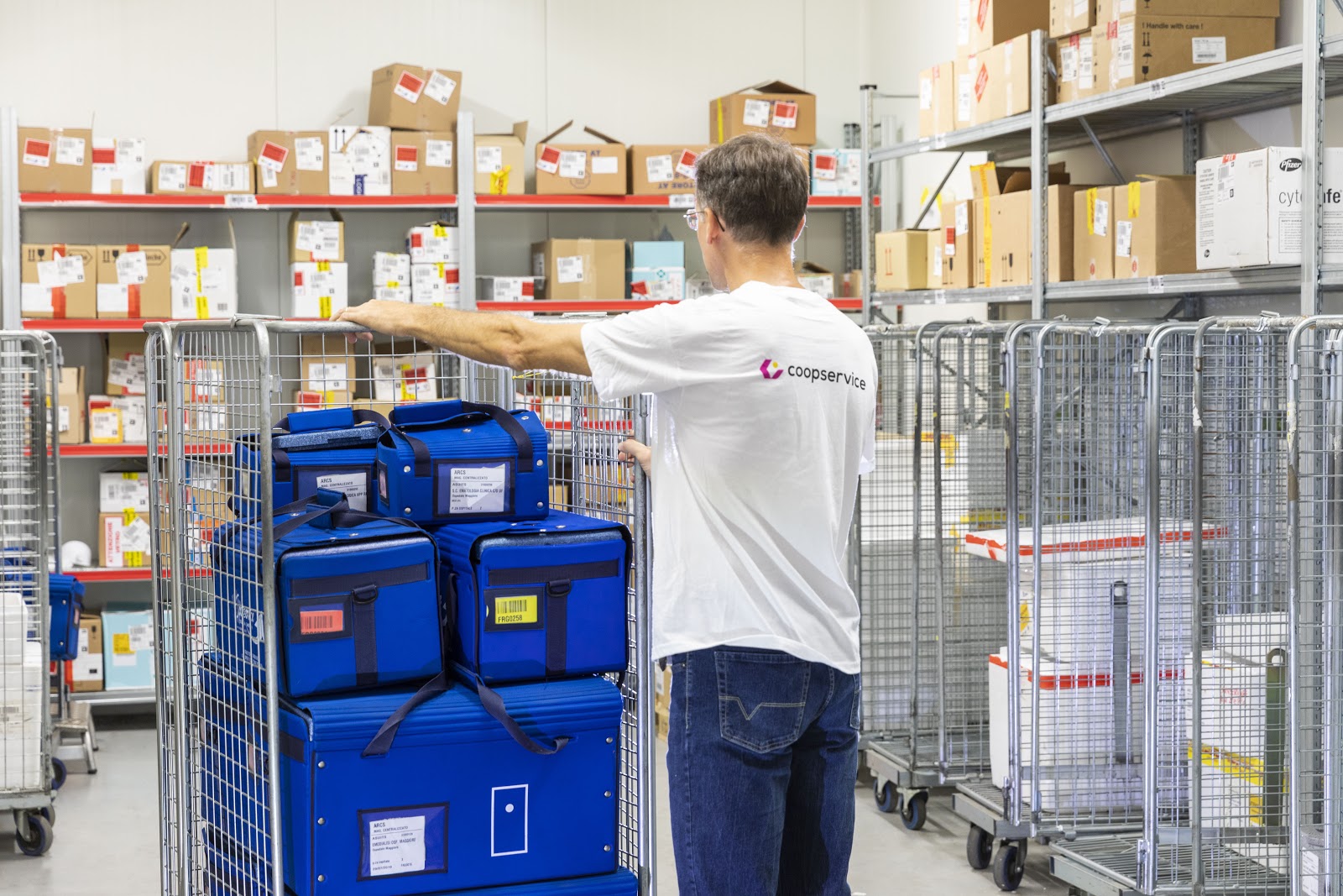 Immagine: I primi vaccini anti-Covid e le sfide per la logistica farmaceutica e sanitaria